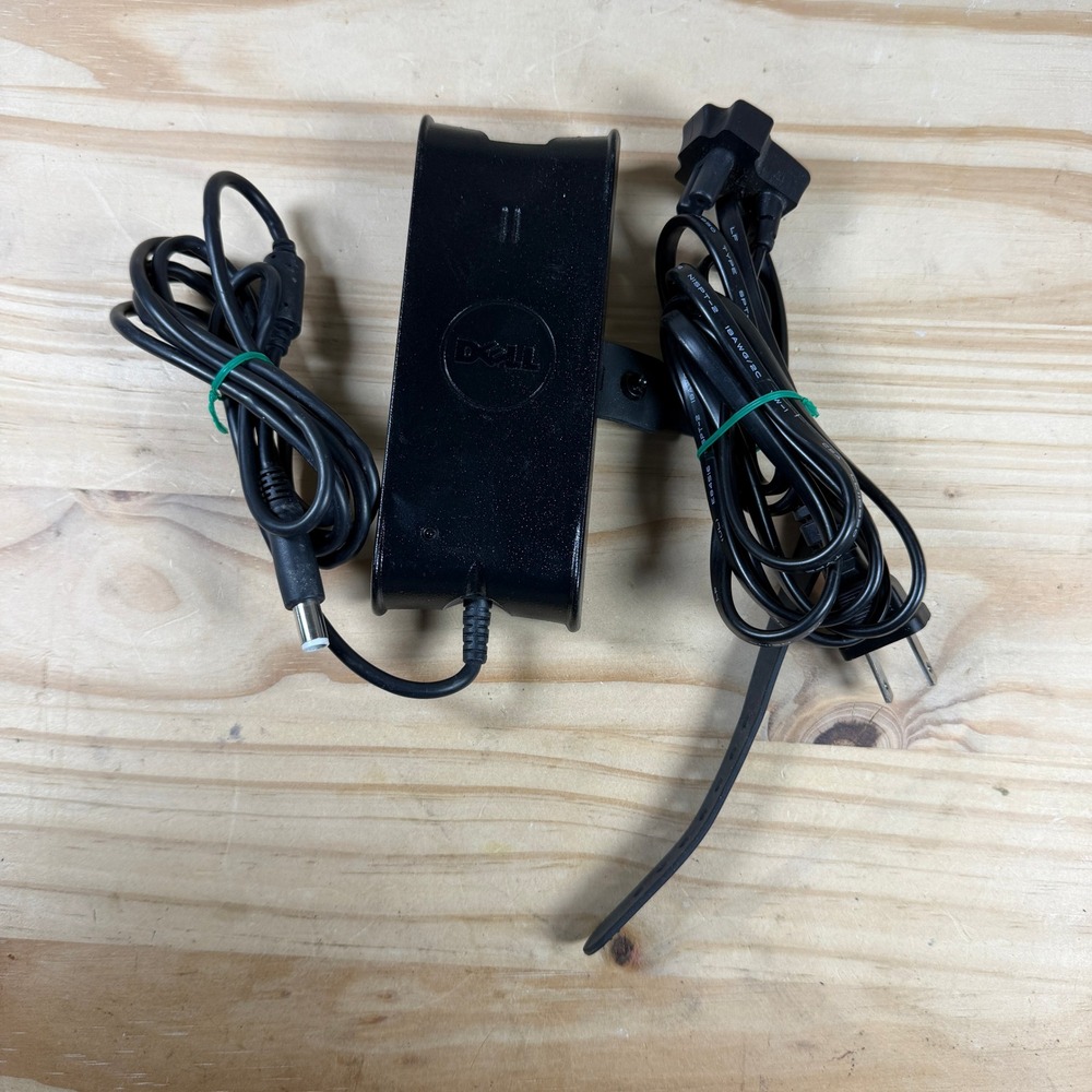 Dell AC Adapter 90W Black LA90PS0-00 19.5V 4.62A PA-10 Family Charger